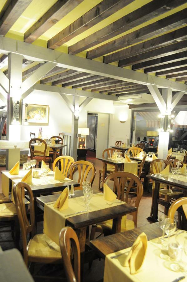 Hotel Restaurant Le Relais De Pouilly Pouilly-sur-Loire Exterior foto